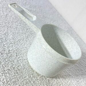 5/$35 Vintage Tupperware Speckled Dry 2/3 Cup Measuring Scoop Replacement Piece